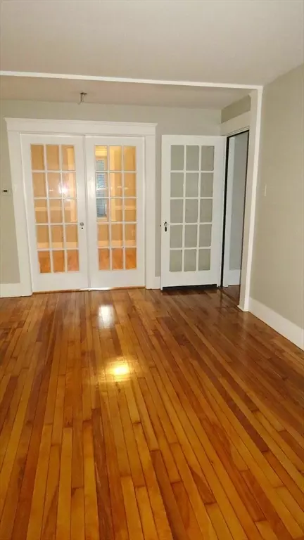 Living - 3 3rd St, Worcester, MA 01602 photo 3 of 4