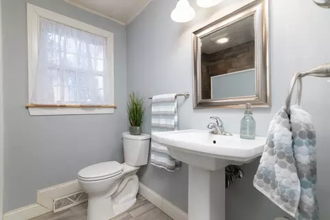 67 Hersey St, Hingham, MA 02043 photo 12