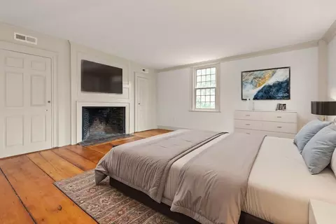 Bedroom - 42 Summer St, Danvers, MA 01923 photo 3 of 3