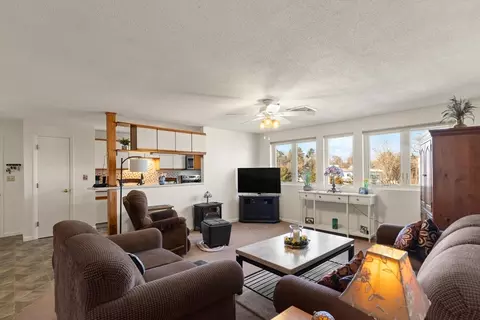 38 Dunham Rd #309, Beverly, MA 01915