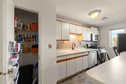 38 Dunham Rd #309, Beverly, MA 01915 photo 6