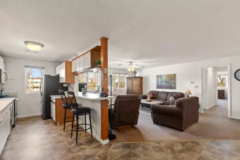 38 Dunham Rd #309, Beverly, MA 01915 photo 4