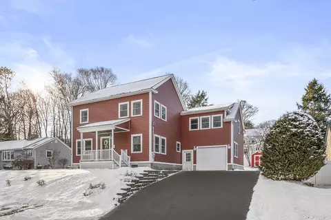 30 Seward Rd, Stoneham, MA 02180