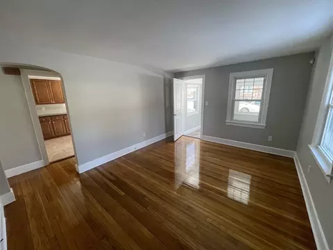 128 Tiffany St, Springfield, MA 01108 photo 4
