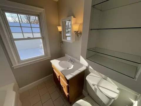 128 Tiffany St, Springfield, MA 01108 photo 16