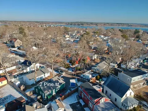 2 Pine St, Wareham, MA 02571