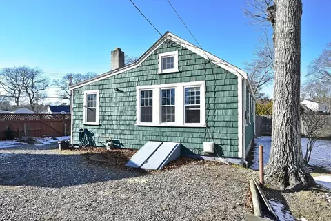 2 Pine St, Wareham, MA 02571 photo 15