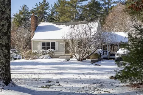 192 Tispaquin St, Middleboro, MA 02346