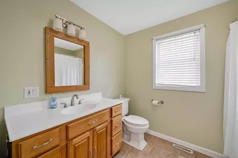 Bath - 43 Martha St, Springfield, MA 01151 photo 1 of 2