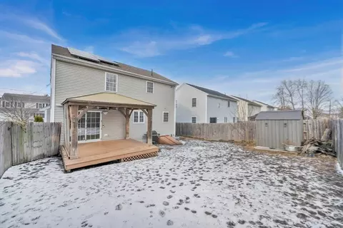 Exterior - 43 Martha St, Springfield, MA 01151 photo 3 of 9