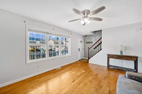 Living - 43 Martha St, Springfield, MA 01151 photo 2 of 3