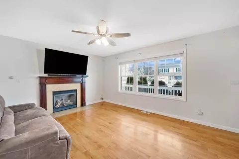 Living - 43 Martha St, Springfield, MA 01151 photo 3 of 3