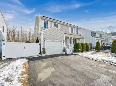 Exterior - 43 Martha St, Springfield, MA 01151 photo 2 of 9