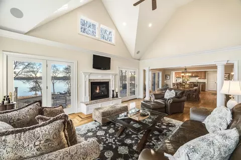 87 Hooppole Rd, Mashpee, MA 02649 photo 8