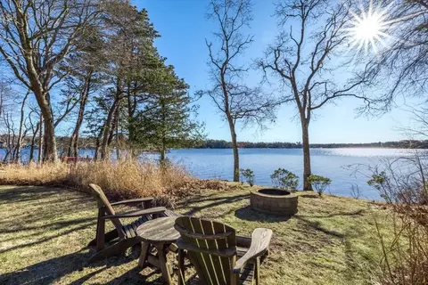 87 Hooppole Rd, Mashpee, MA 02649 photo 4