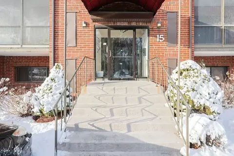 221 Oak St #15-23, Brockton, MA 02301