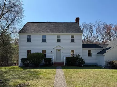 4 Midland Rd, Lynnfield, MA 01940