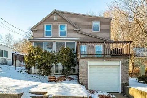 517 Rollstone St, Fitchburg, MA 01420