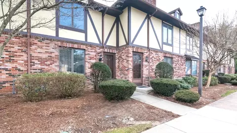 10 Mansion Woods # C, Agawam, MA 01001