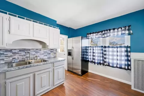 41 Briggs St, Springfield, MA 01151 photo 6