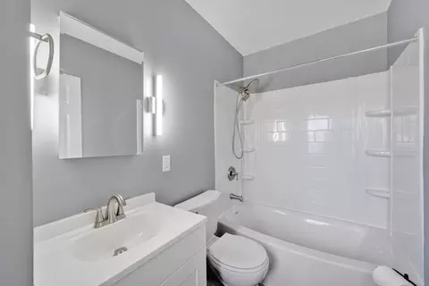 41 Briggs St, Springfield, MA 01151 photo 7