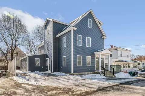30-32 Waite St, Lowell, MA 01851
