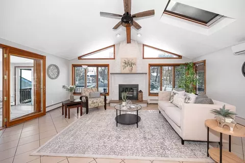 Living - 63 Deering St, Reading, MA 01867 photo 2 of 4