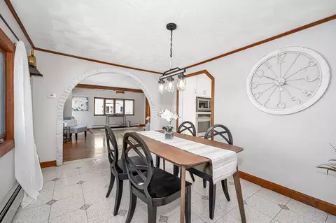 Dining - 63 Deering St, Reading, MA 01867 photo 2 of 5