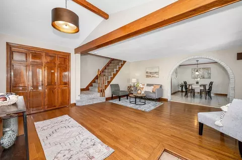 Entry Way - 63 Deering St, Reading, MA 01867 photo 2 of 3