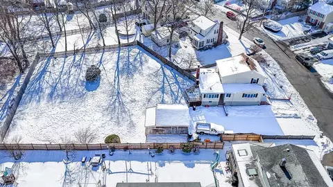 View/Area - 63 Deering St, Reading, MA 01867 photo 3 of 5