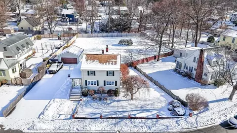 View/Area - 63 Deering St, Reading, MA 01867 photo 1 of 5