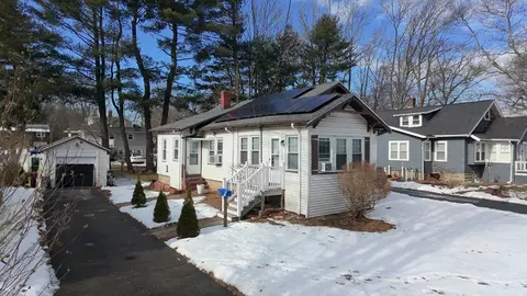 15 N Bassett Rd, Brockton, MA 02301