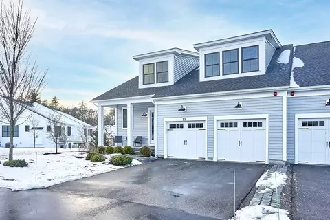 89 Wheeler Dr #89, Boxborough, MA 01719