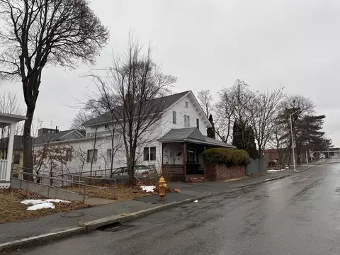 12 John St, Worcester, MA 01608 photo 2