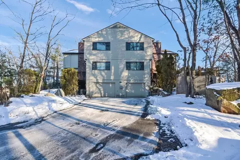 90 Mountain Gate Rd #90, Ashland, MA 01721