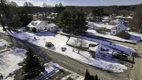 2 6th Ave, Dudley, MA 01571 photo 38