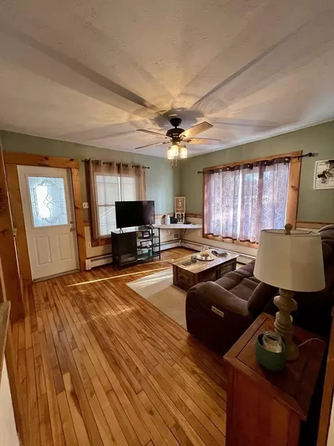 2 6th Ave, Dudley, MA 01571 photo 14
