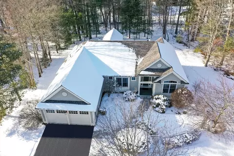 1 Bridlefield Ln, Medfield, MA 02052
