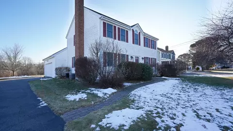 73 Rosemary Rd, North Attleboro, MA 02760