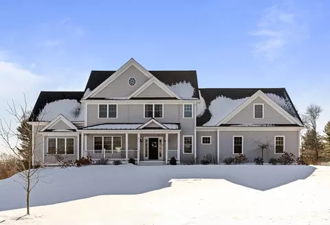 3 Summit Pointe Dr, Holliston, MA 01746