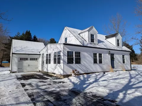 560 Country Club Rd, Greenfield, MA 01301