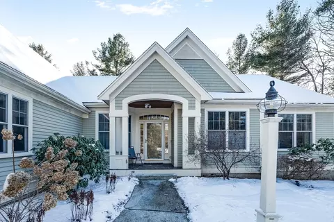 16 Bridlefield Ln, Medfield, MA 02052