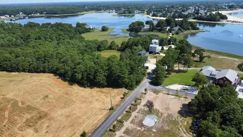 10 Over Jordan Rd, Wareham, MA 02571 photo 2