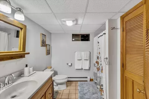 Bath - 9 Lan Rd, Sandwich, MA 02563 photo 2 of 3