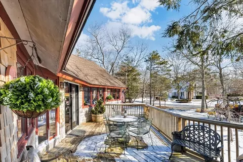 Exterior - 9 Lan Rd, Sandwich, MA 02563 photo 2 of 6