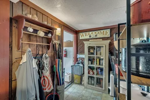 Entry Way - 9 Lan Rd, Sandwich, MA 02563 photo 2 of 3