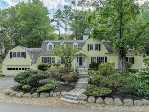 10 Eaglehead Rd, Manchester, MA 01944