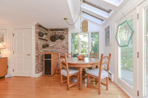 Dining - 10 Eaglehead Rd, Manchester, MA 01944 photo 2 of 2
