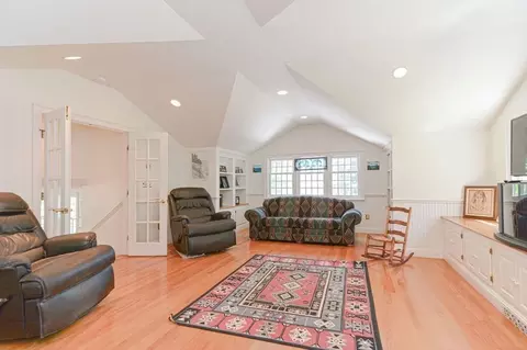 Other - 10 Eaglehead Rd, Manchester, MA 01944 photo 1 of 3