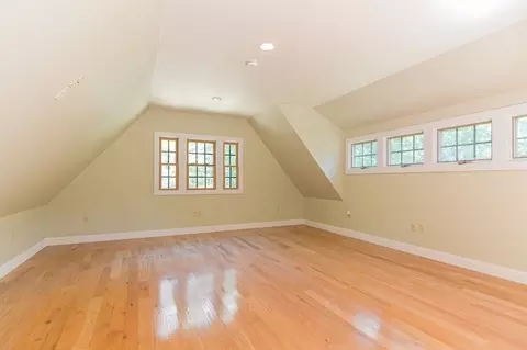 Bedroom - 10 Eaglehead Rd, Manchester, MA 01944 photo 6 of 6